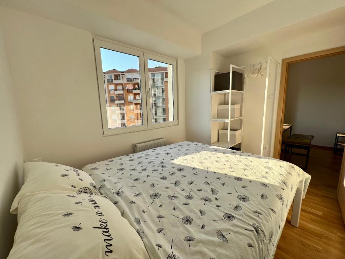 Sara'S Apartment Cozy And Close To Center With Private Parking Skopje Zewnętrze zdjęcie